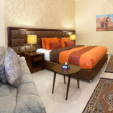 Anbat Midtown Hotel Wadi Musa Esterno foto