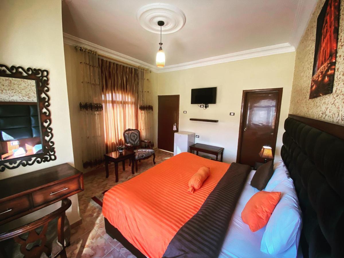 Anbat Midtown Hotel Wadi Musa Esterno foto