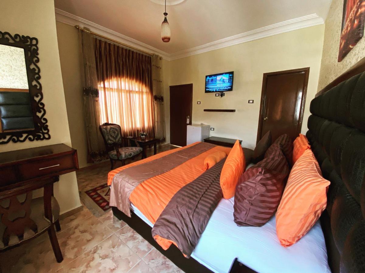 Anbat Midtown Hotel Wadi Musa Esterno foto