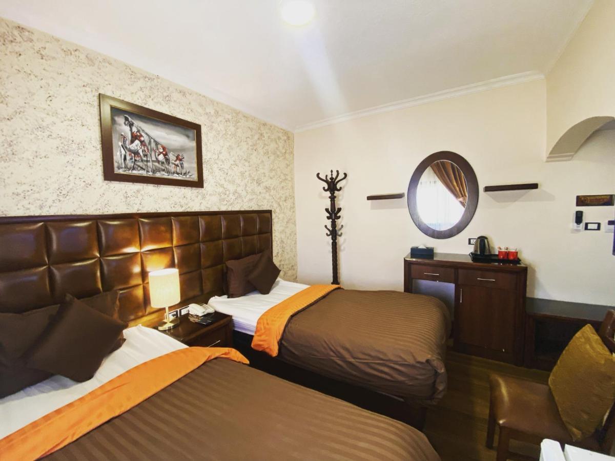 Anbat Midtown Hotel Wadi Musa Esterno foto