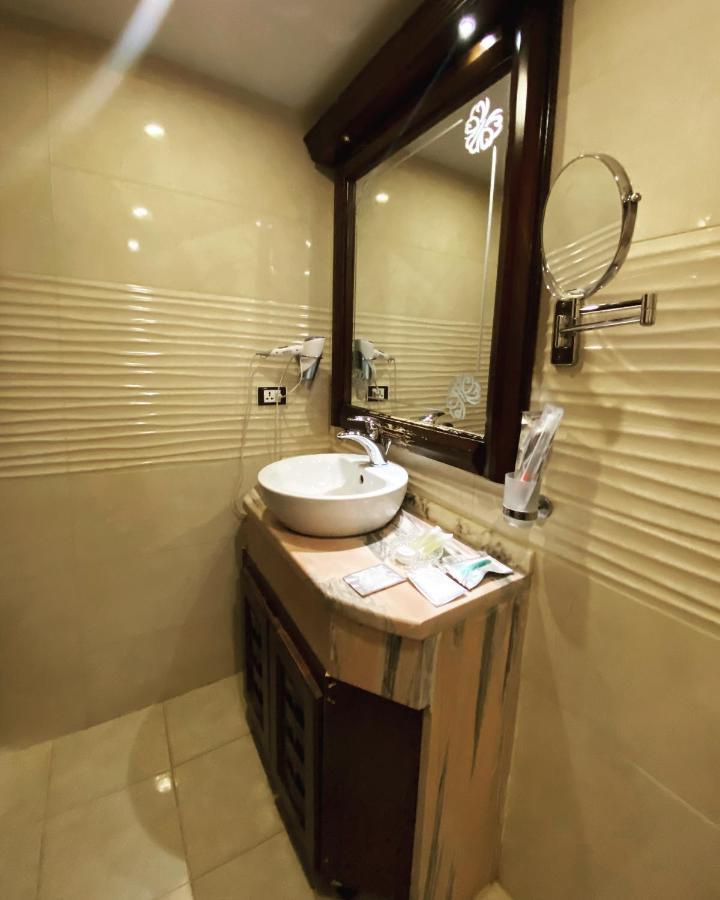 Anbat Midtown Hotel Wadi Musa Esterno foto