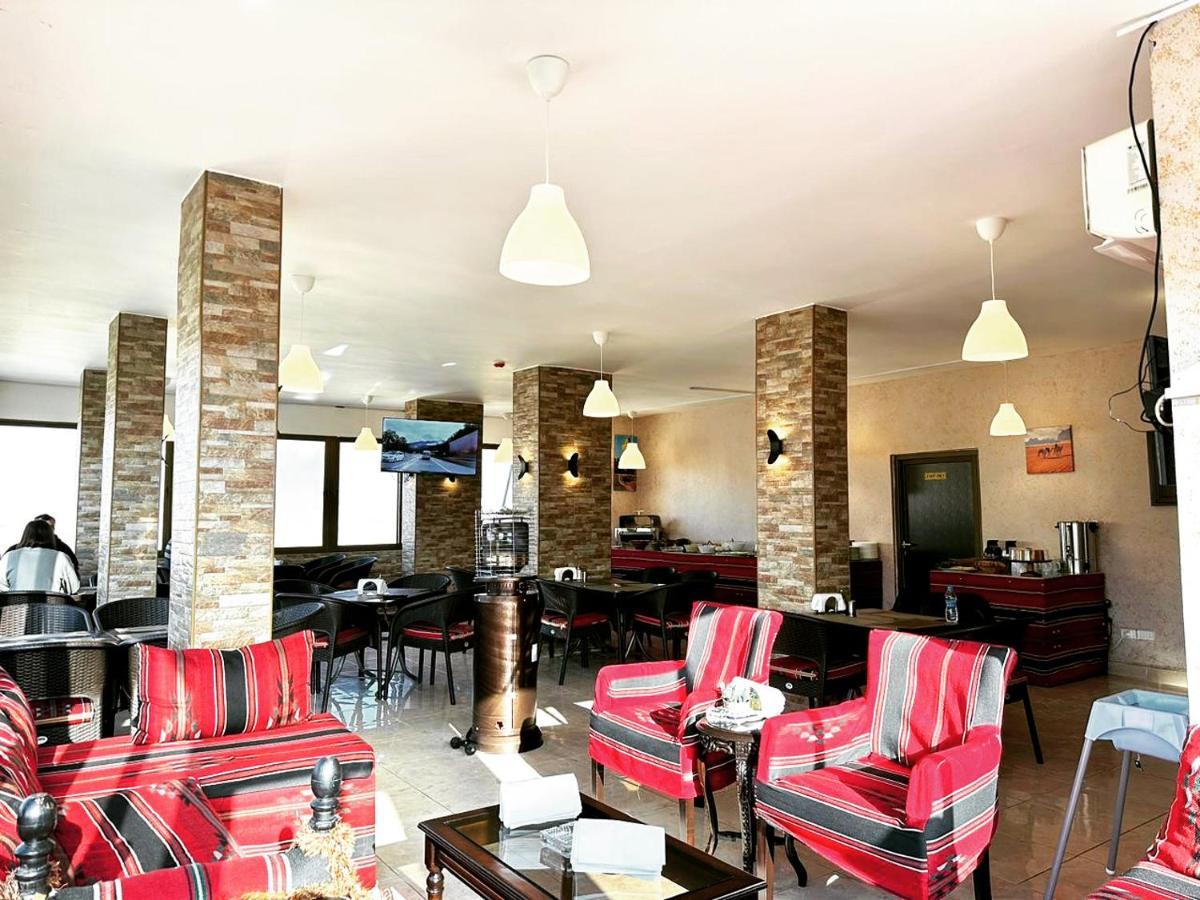Anbat Midtown Hotel Wadi Musa Esterno foto