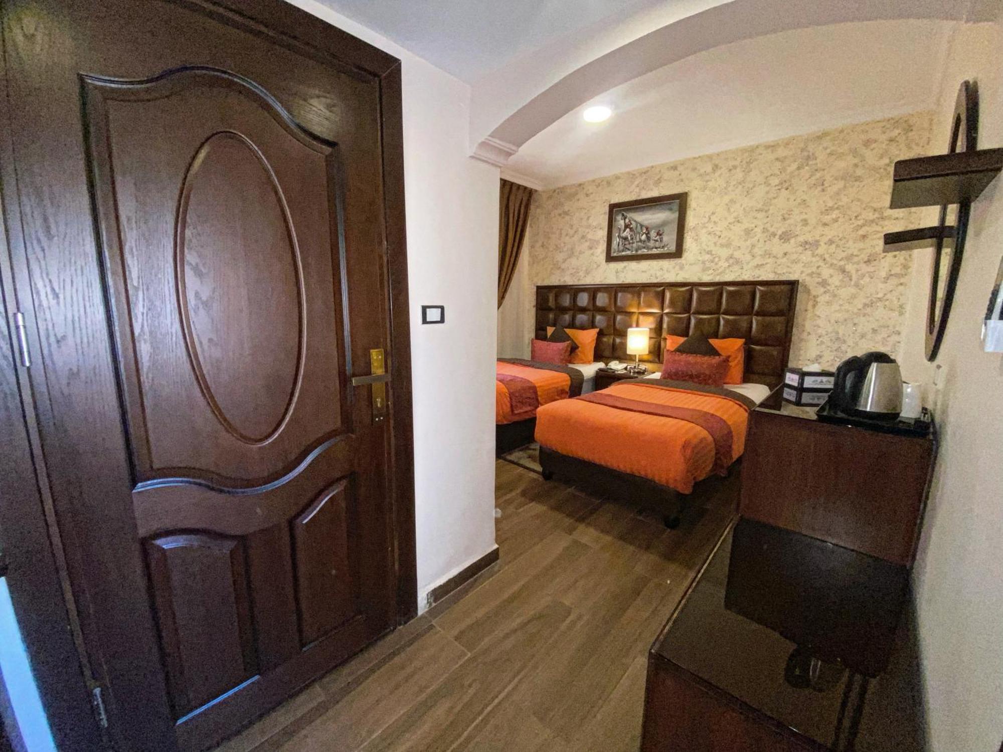 Anbat Midtown Hotel Wadi Musa Esterno foto
