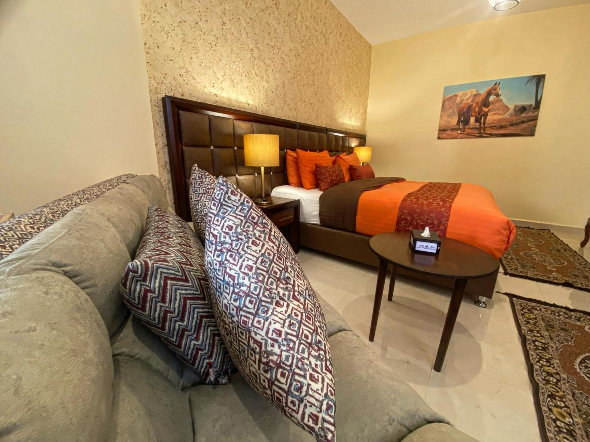 Anbat Midtown Hotel Wadi Musa Esterno foto