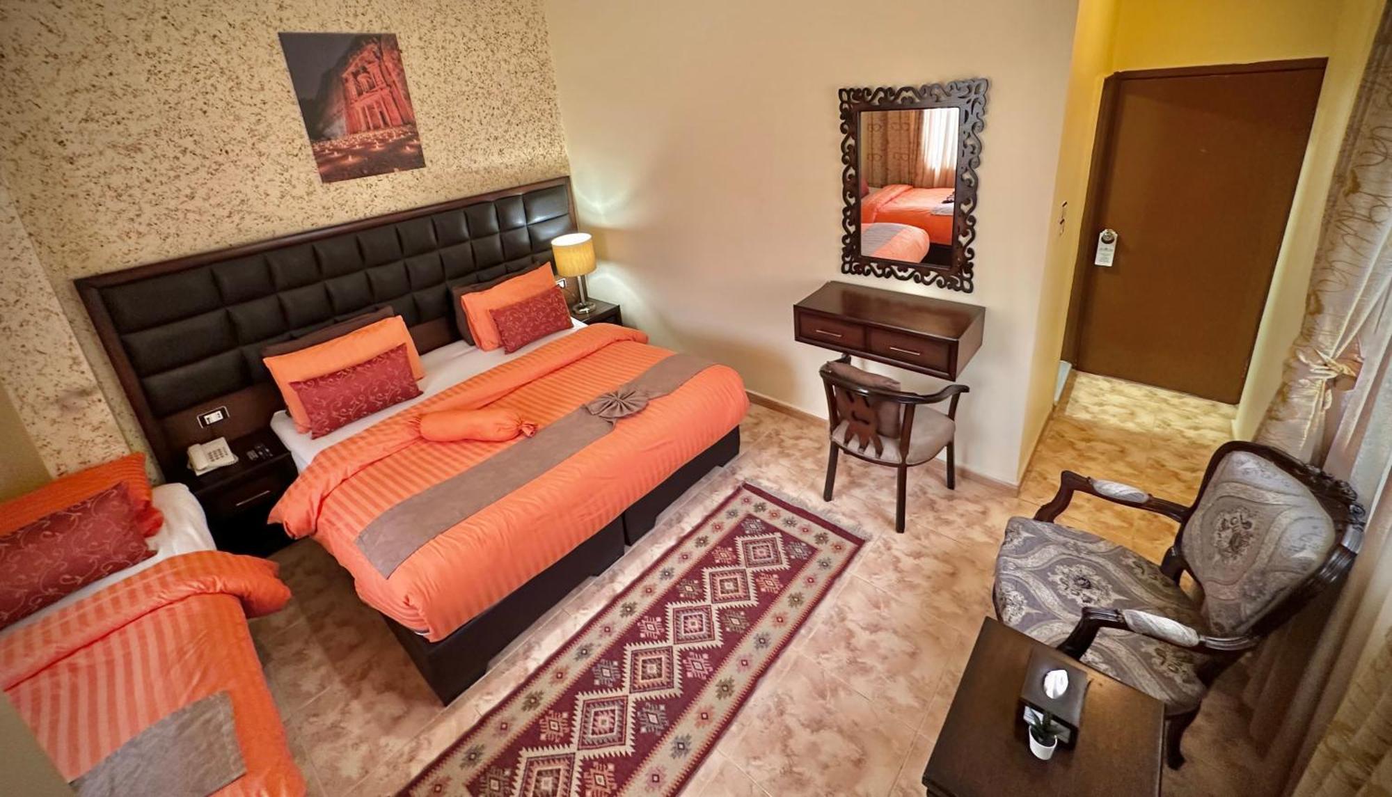 Anbat Midtown Hotel Wadi Musa Esterno foto