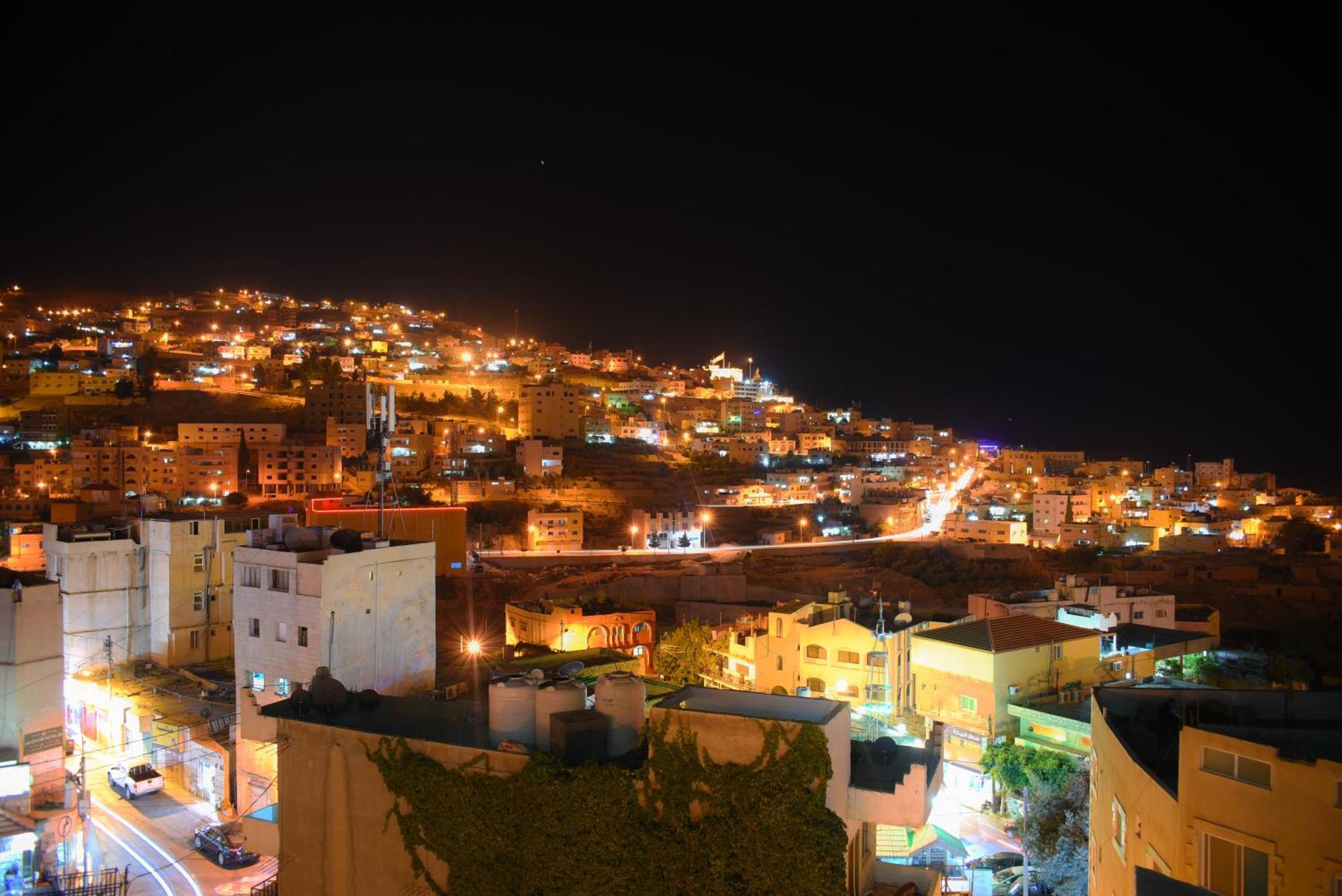 Anbat Midtown Hotel Wadi Musa Esterno foto
