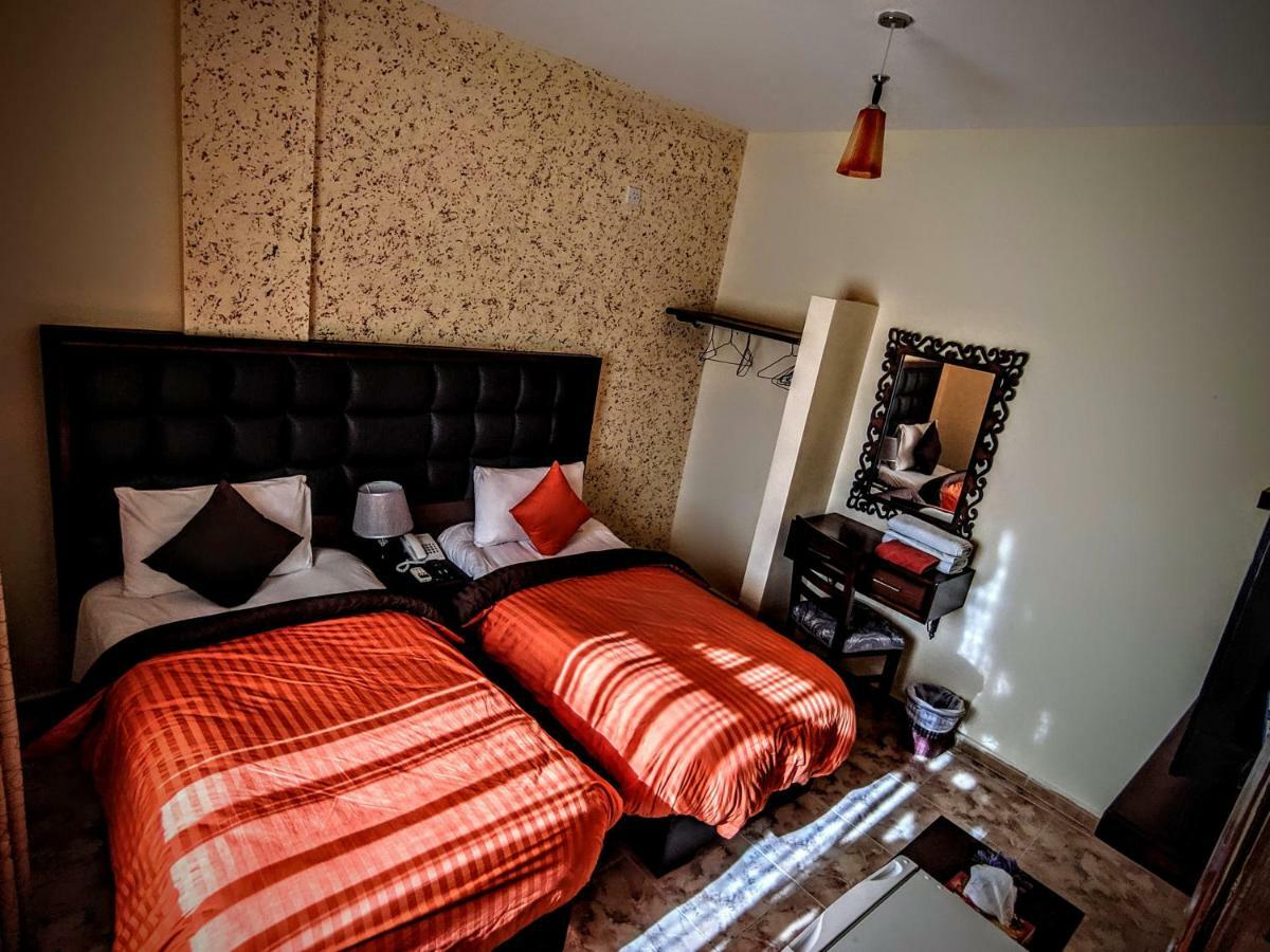 Anbat Midtown Hotel Wadi Musa Esterno foto